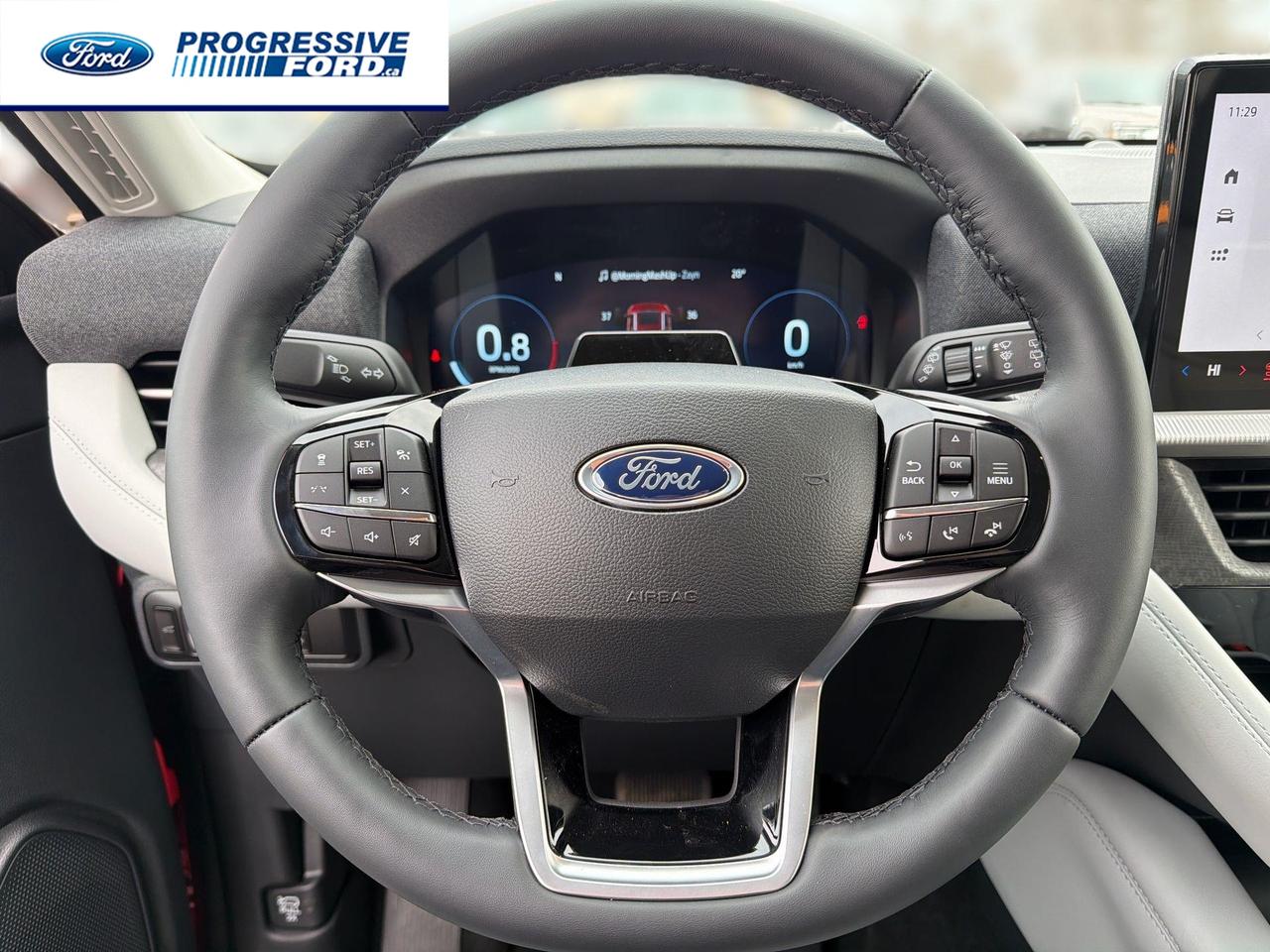 2026 Ford Explorer Platinum 4dr 4x4 Photo