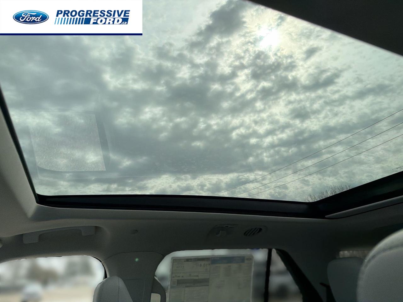 2026 Ford Explorer Platinum 4dr 4x4 Photo