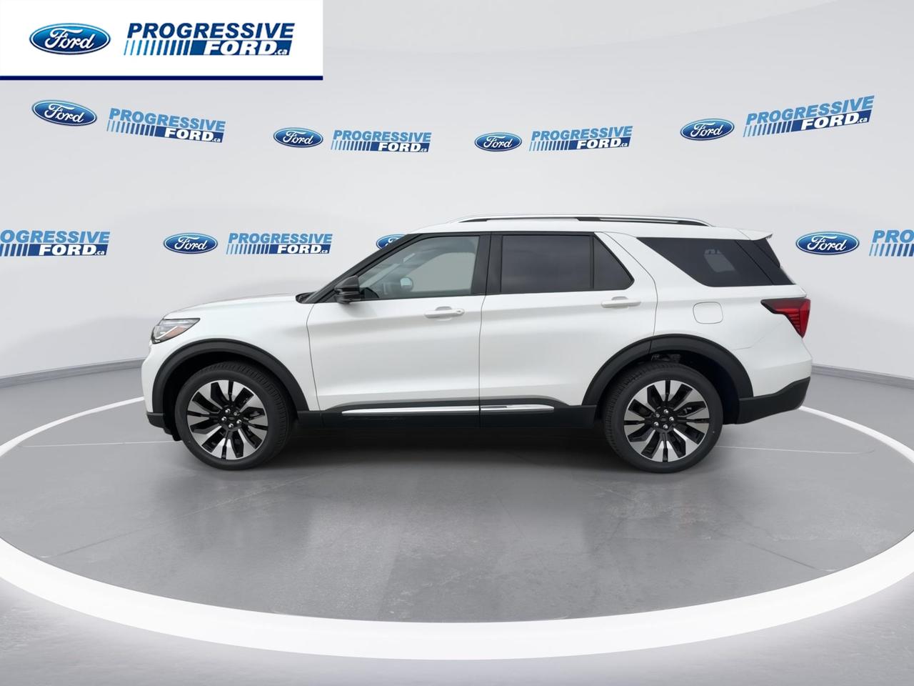 2026 Ford Explorer Platinum 4dr 4x4 Photo4