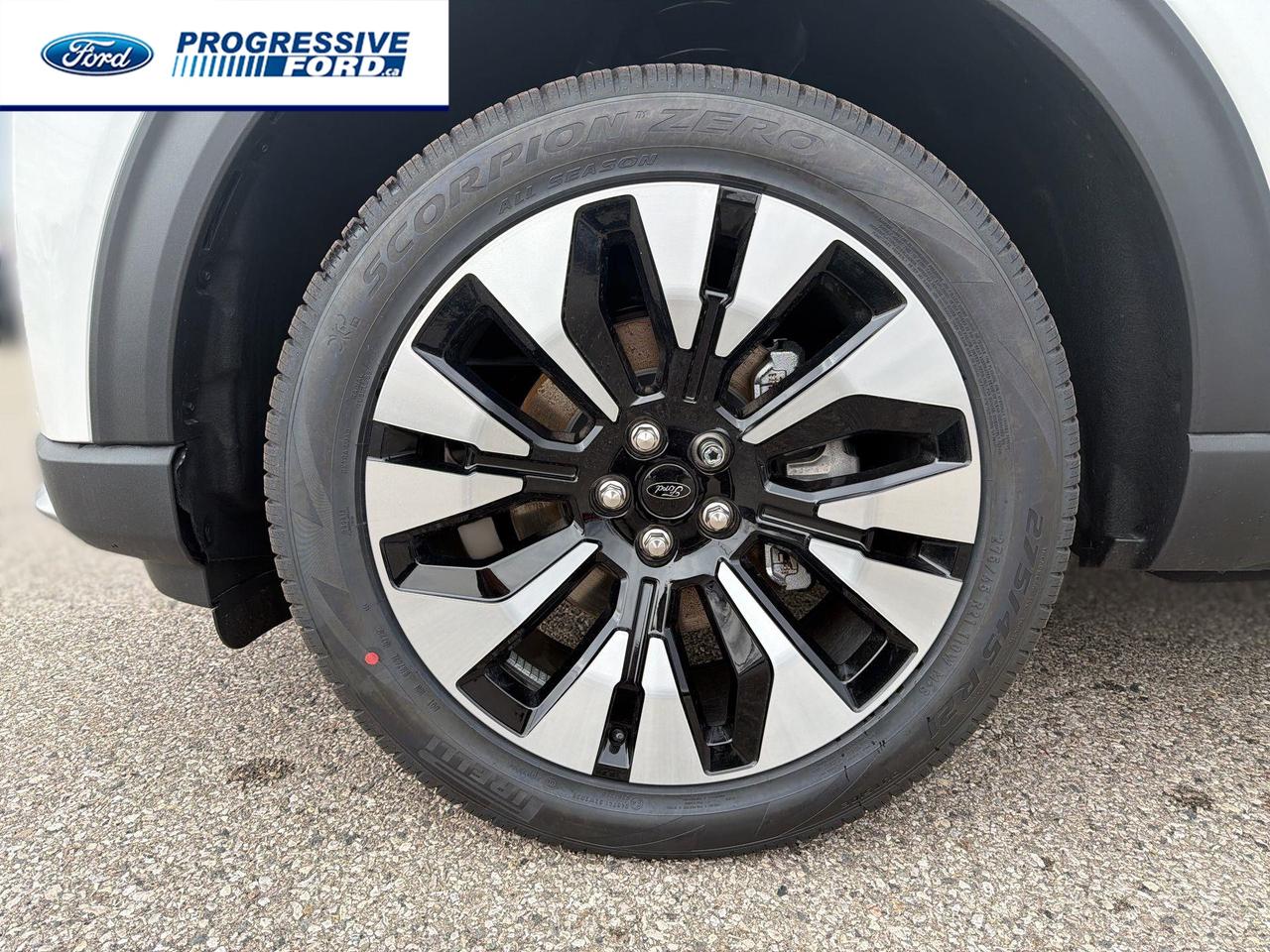 2026 Ford Explorer Platinum 4dr 4x4 Photo