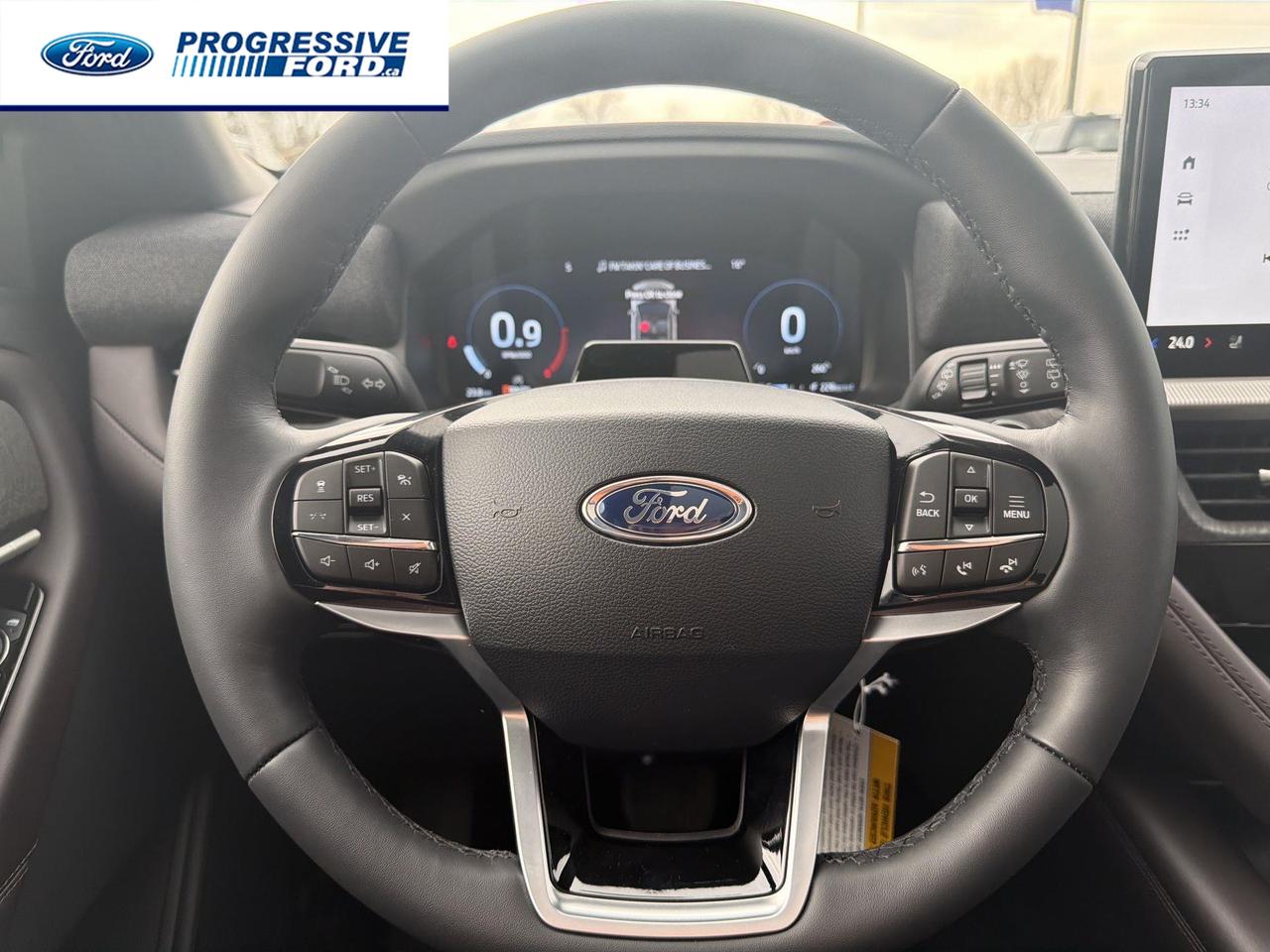 2026 Ford Explorer Platinum 4dr 4x4 Photo