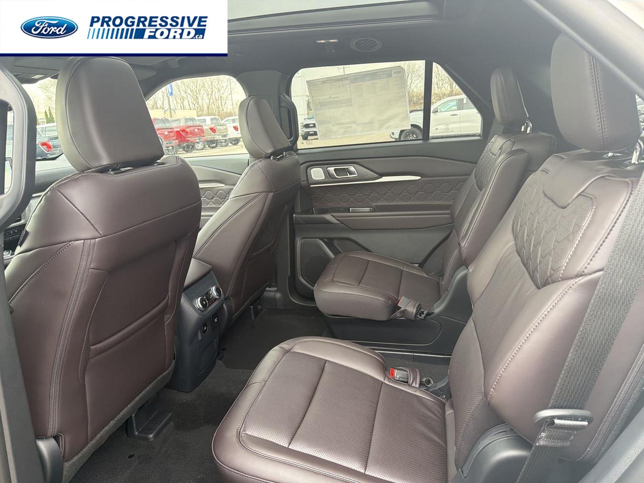 2026 Ford Explorer Platinum 4dr 4x4 Photo