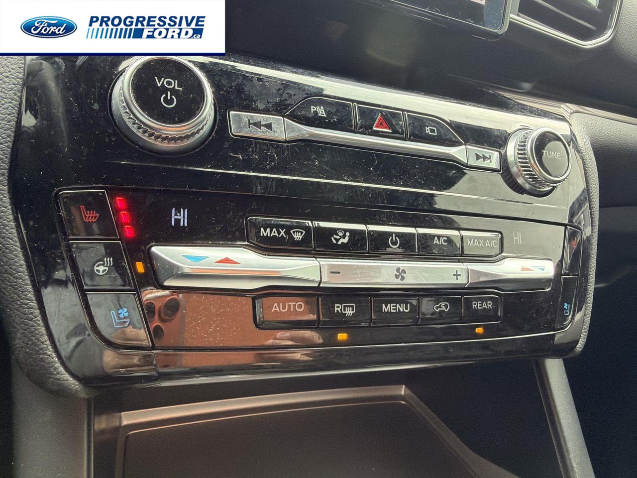 2021 Ford Explorer Limited 4dr 4x4 Photo