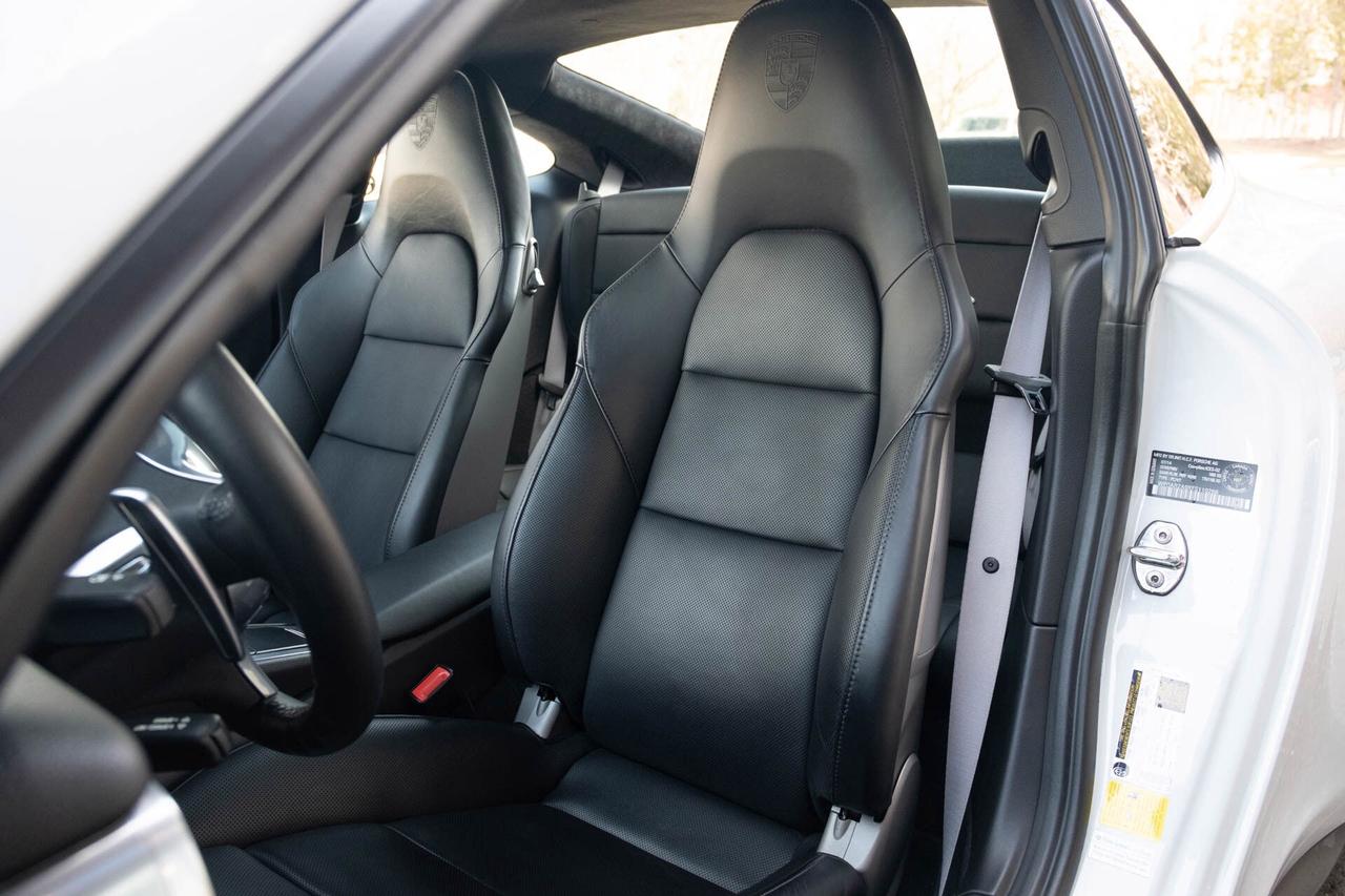 2015 Porsche 911 Carrera 4S Coupe Photo