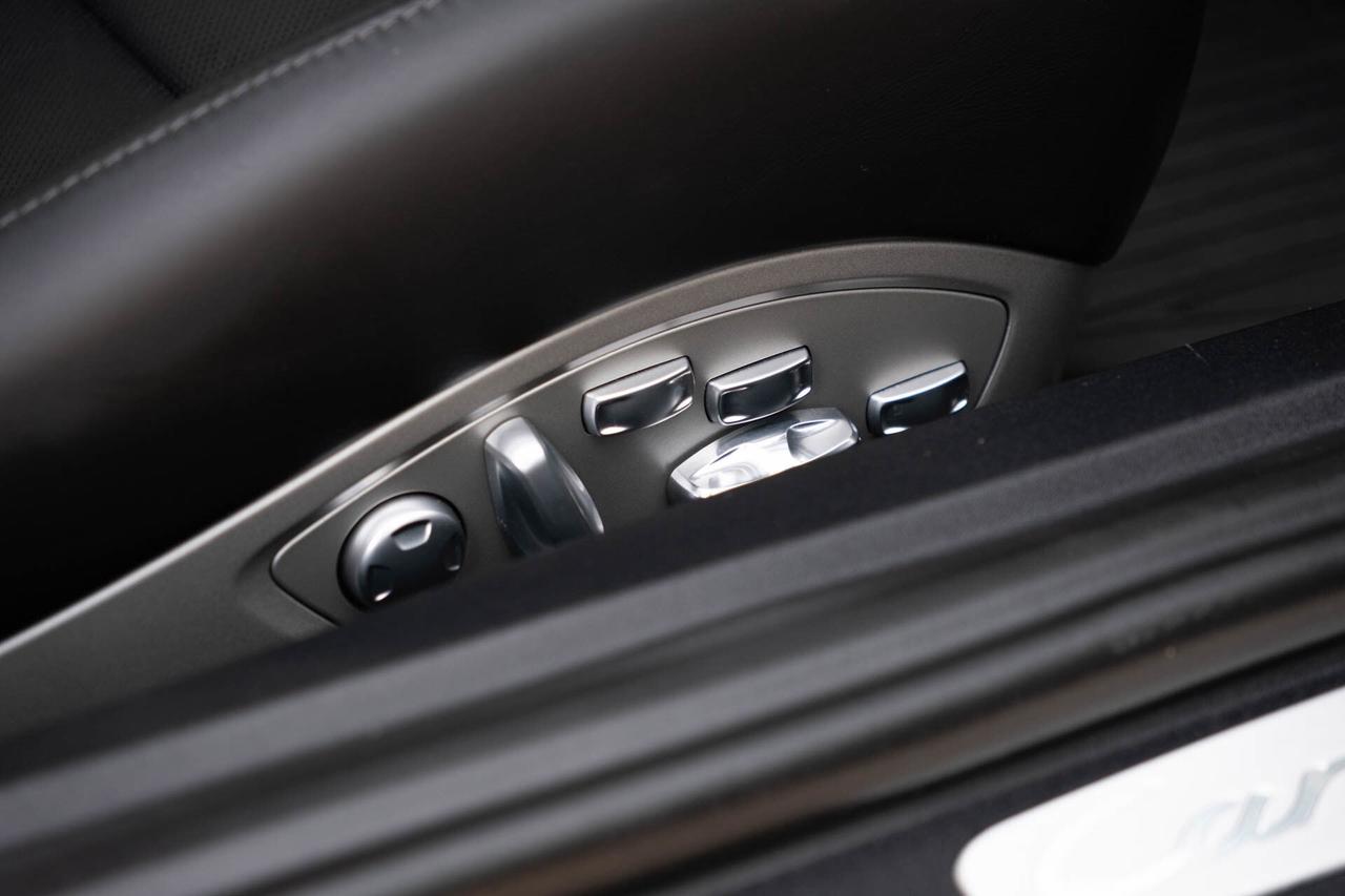 2015 Porsche 911 Carrera 4S Coupe Photo