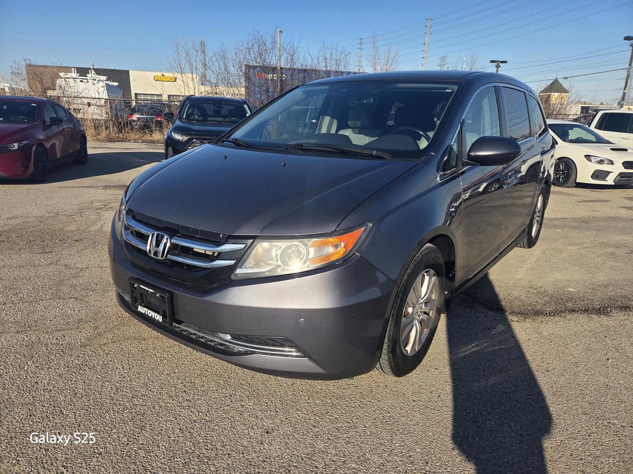 2016 Honda Odyssey EXL-NAVI 8 PASS ROOF ONE OWNER $ 16,988.00 Photo