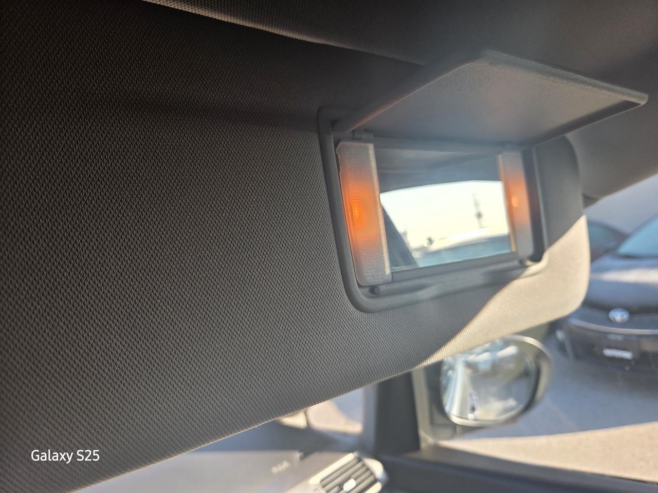 2016 Honda Odyssey EXL-NAVI 8 PASS ROOF ONE OWNER $ 16,988.00 Photo