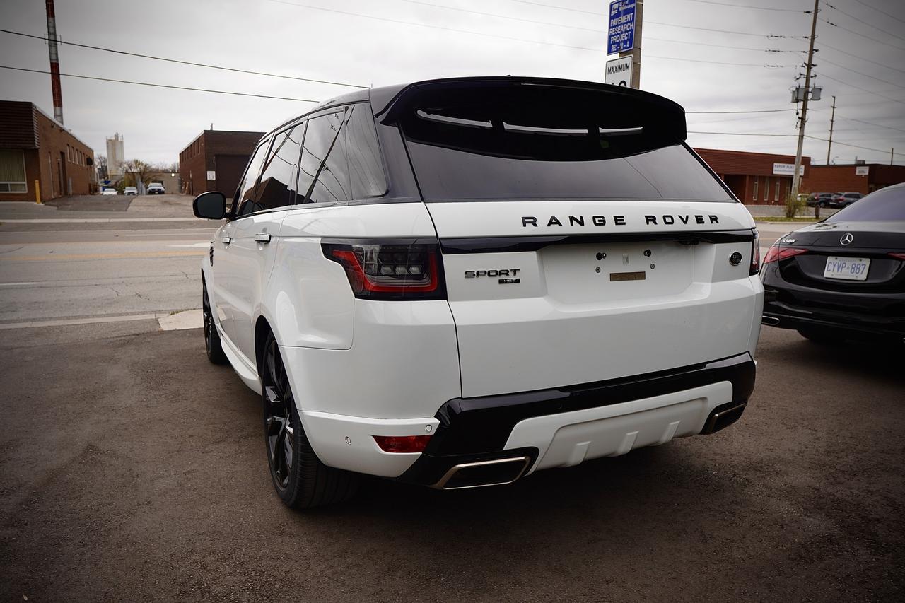 2020 Land Rover Range Rover Sport RED INTERIOR, PANO, HUD, NAVI, DRIVE ASSIST Photo