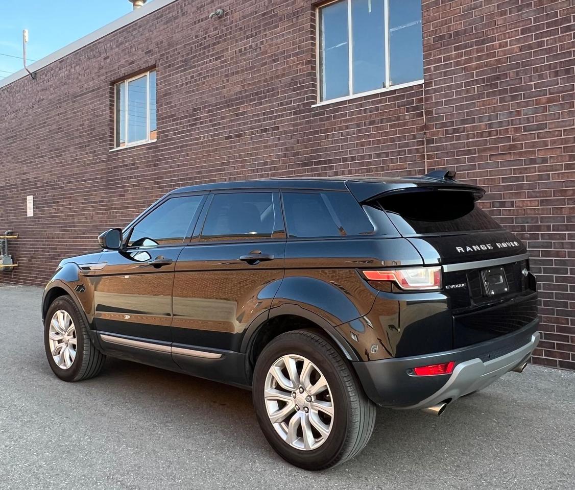 2019 Land Rover Range Rover Evoque 2019 RANGE ROVER EVOQUE, PANO ROOF, BACK UP CAMERA Photo