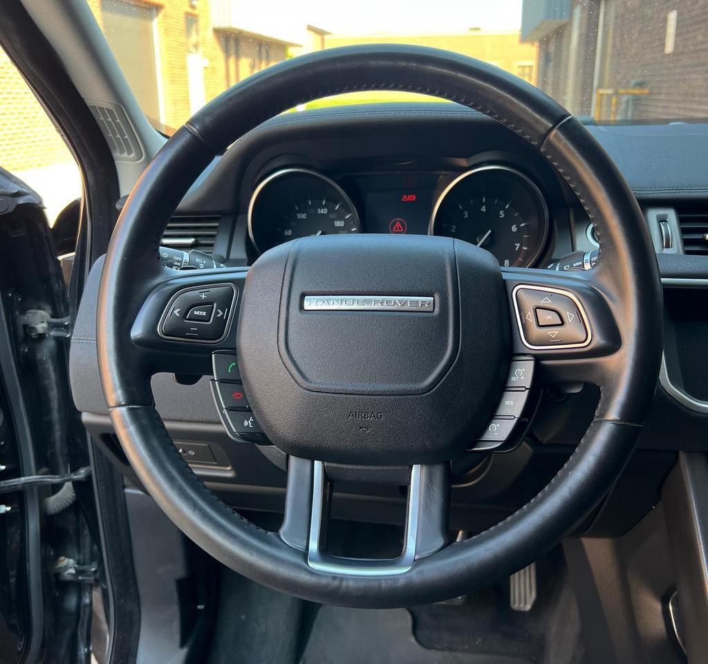 2019 Land Rover Range Rover Evoque 2019 RANGE ROVER EVOQUE, PANO ROOF, BACK UP CAMERA Photo4