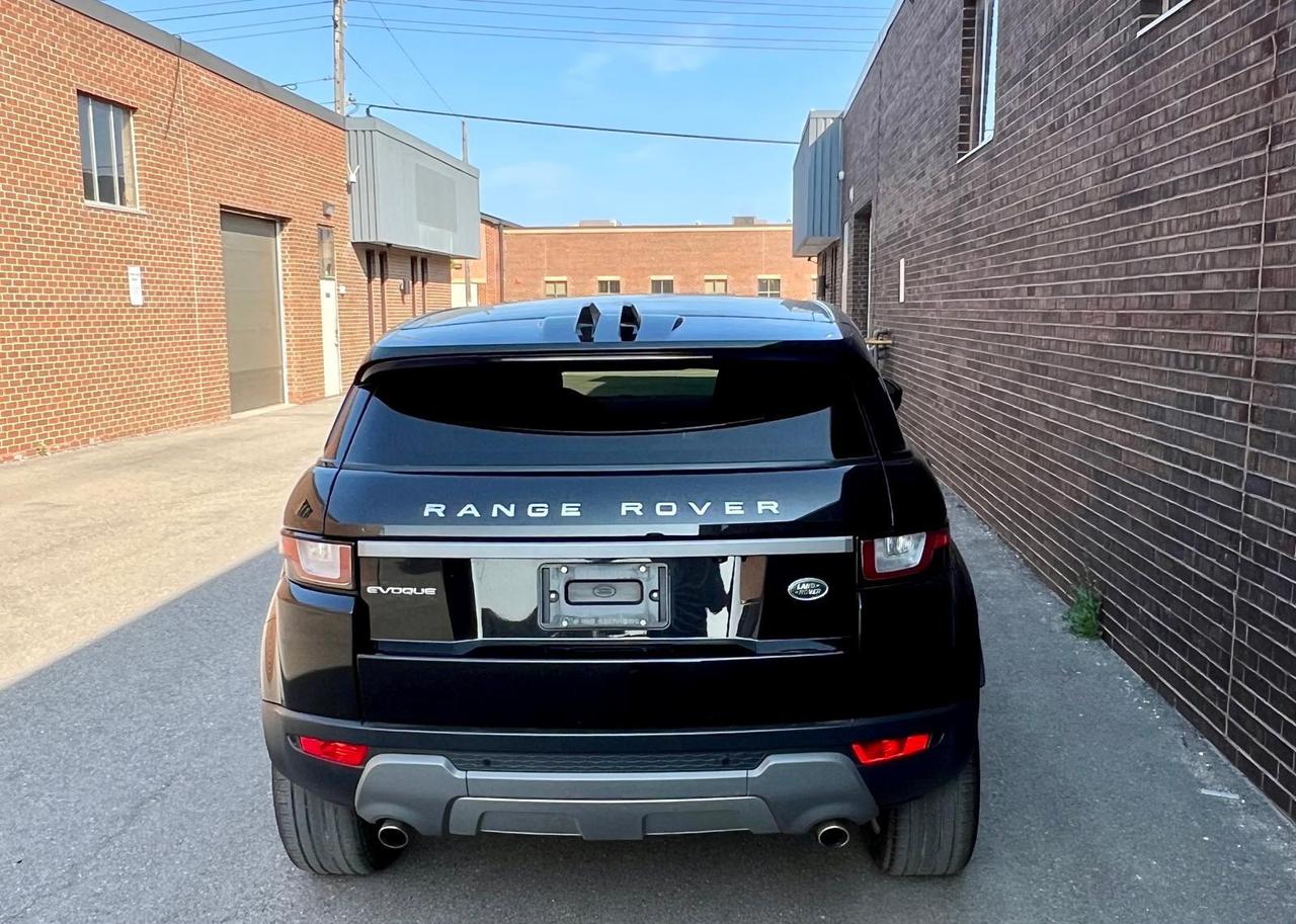 2019 Land Rover Range Rover Evoque 2019 RANGE ROVER EVOQUE, PANO ROOF, BACK UP CAMERA Photo