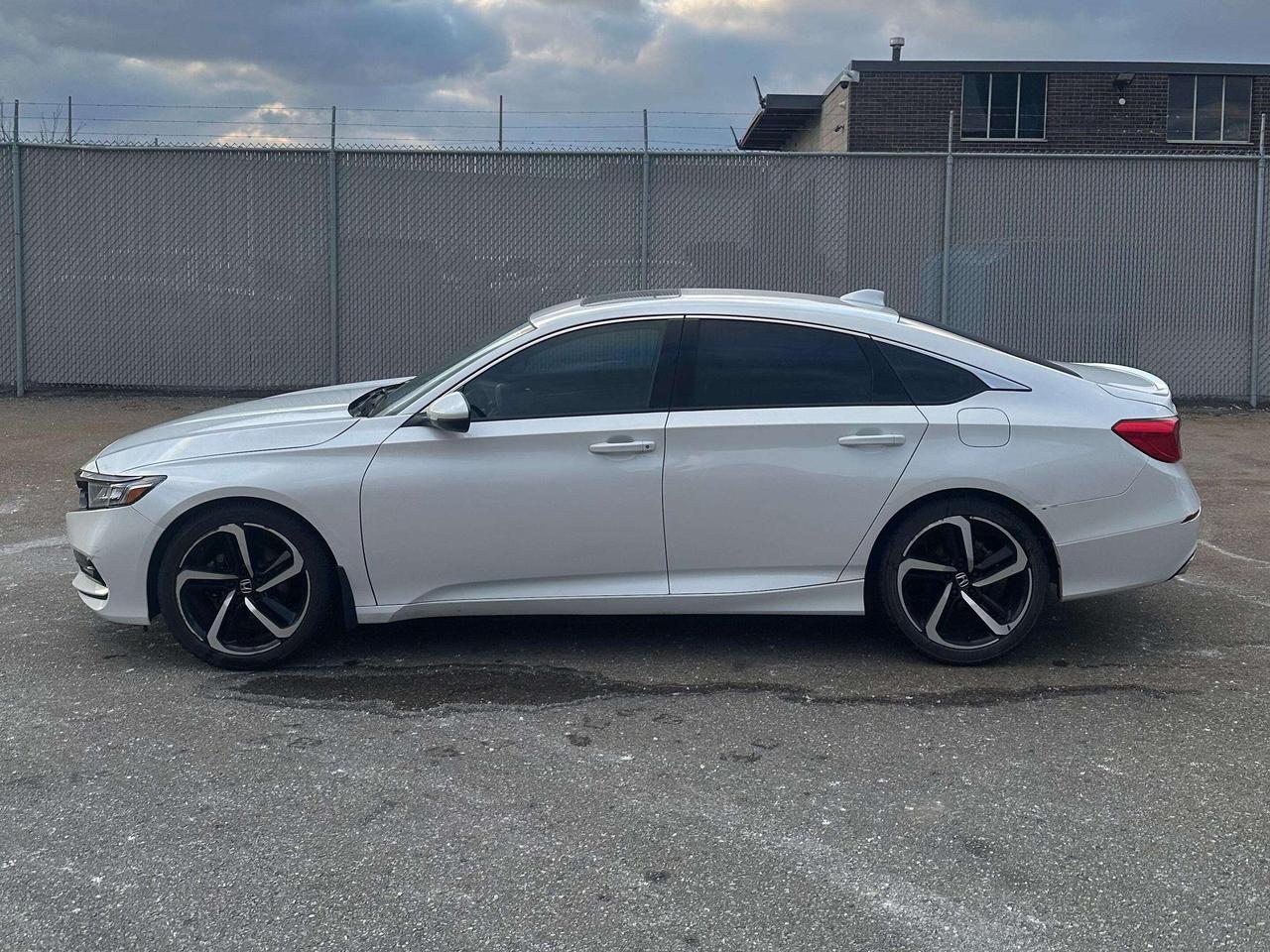 2018 Honda Accord Sport Photo3