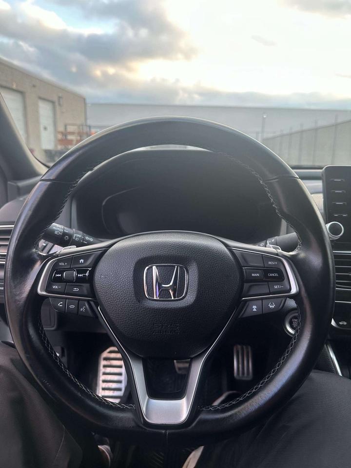 2018 Honda Accord Sport Photo