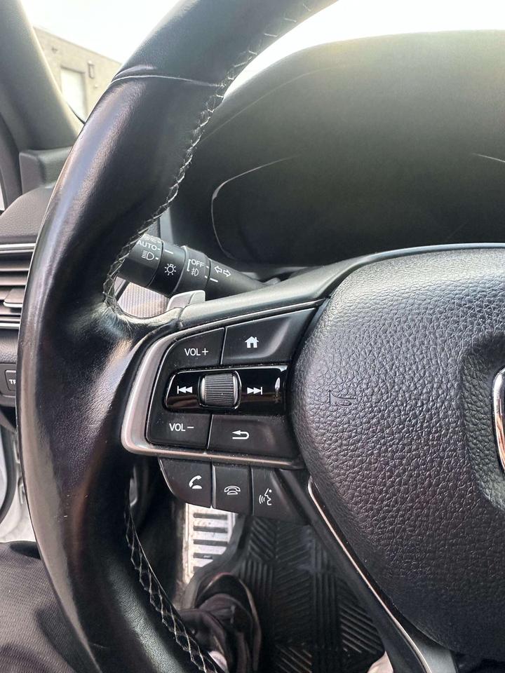 2018 Honda Accord Sport Photo