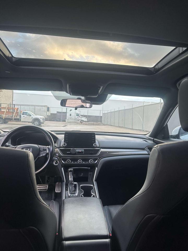 2018 Honda Accord Sport Photo