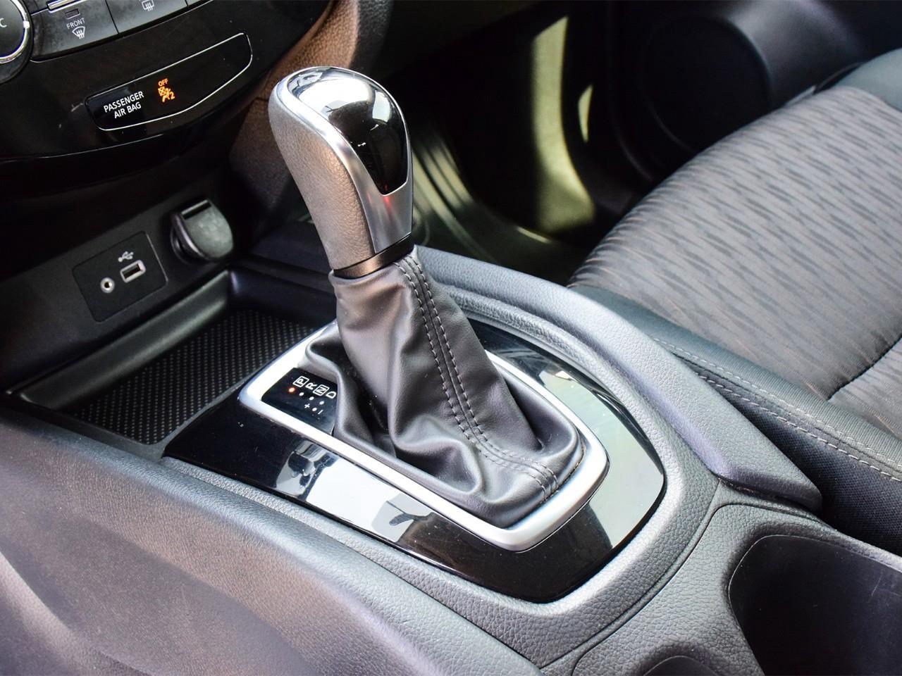 2018 Nissan Rogue SV 4dr All-wheel Drive Photo