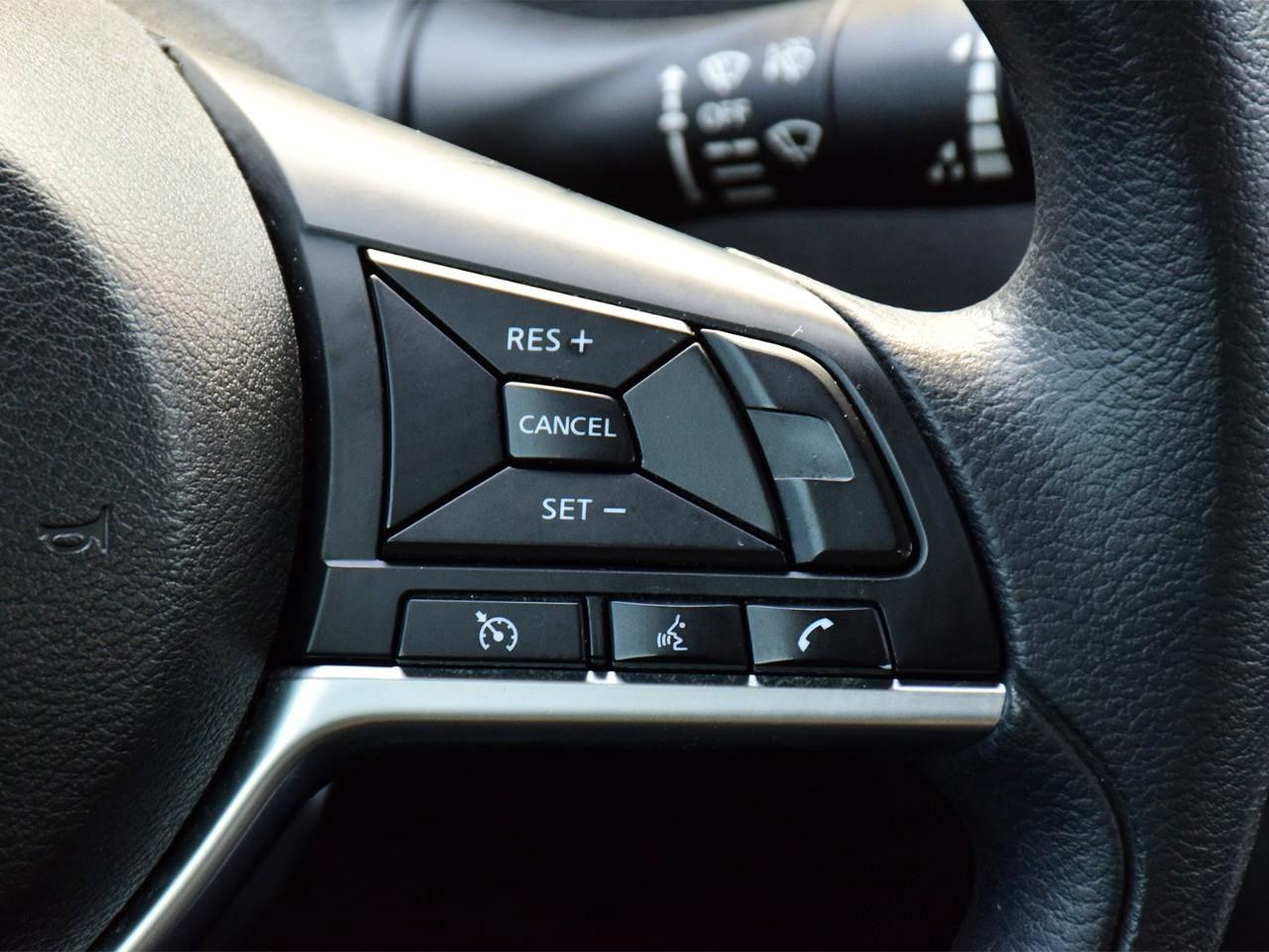 2018 Nissan Rogue SV 4dr All-wheel Drive Photo