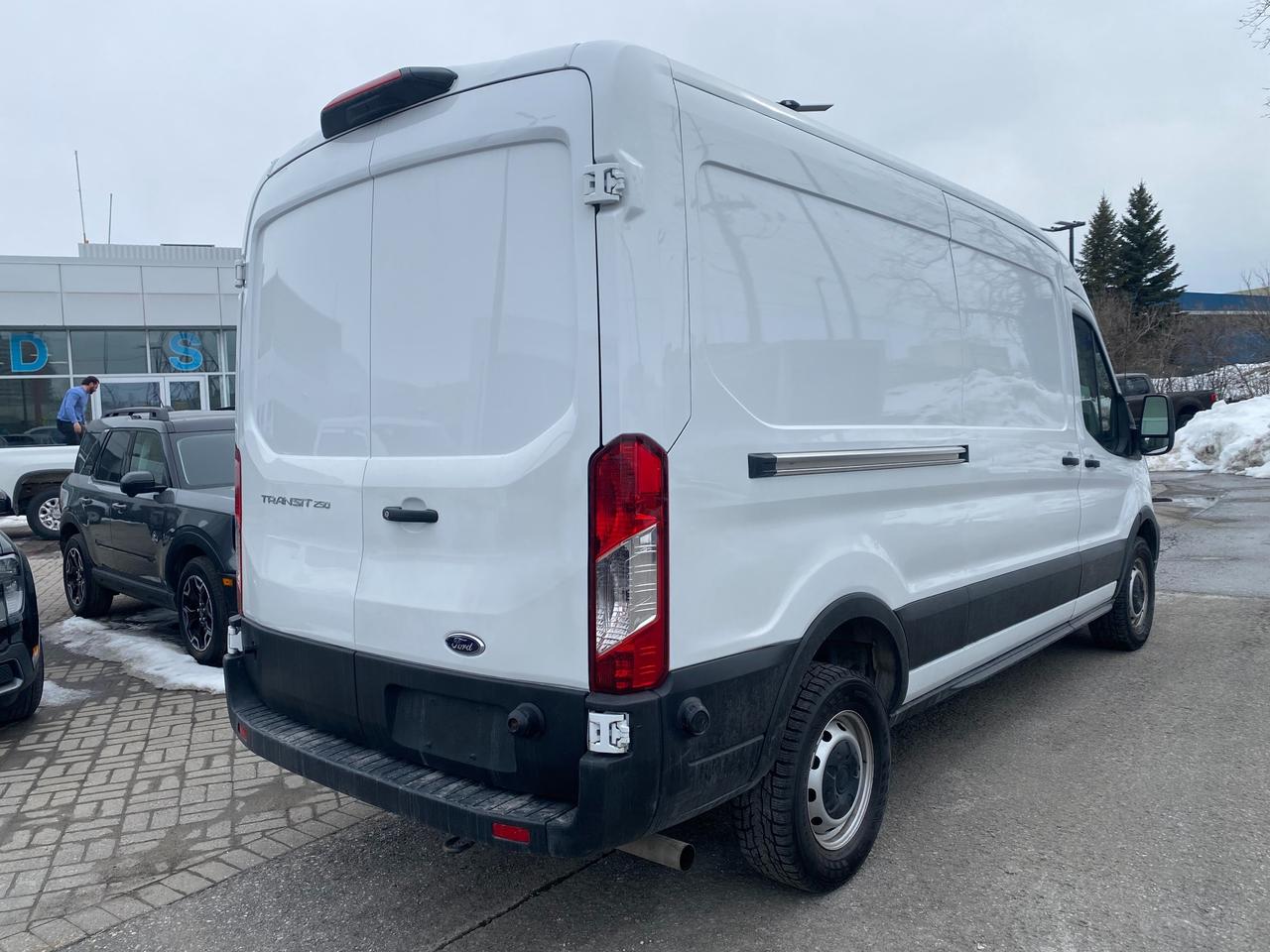 2024 Ford Transit-250 Cargo Base Rear-Wheel Drive Medium Roof Van 148 in. WB Photo4