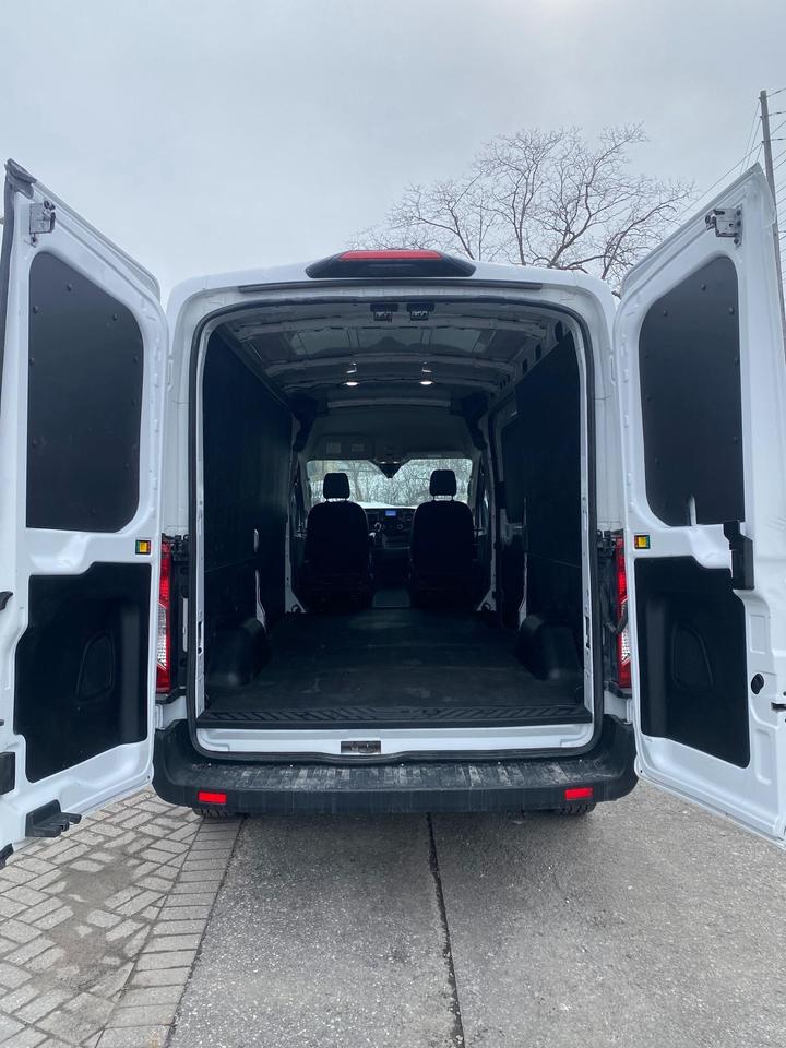 2024 Ford Transit-250 Cargo Base Rear-Wheel Drive Medium Roof Van 148 in. WB Photo
