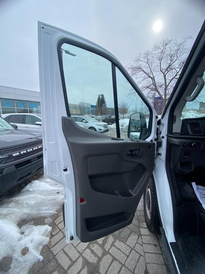 2024 Ford Transit-250 Cargo Base Rear-Wheel Drive Medium Roof Van 148 in. WB Photo