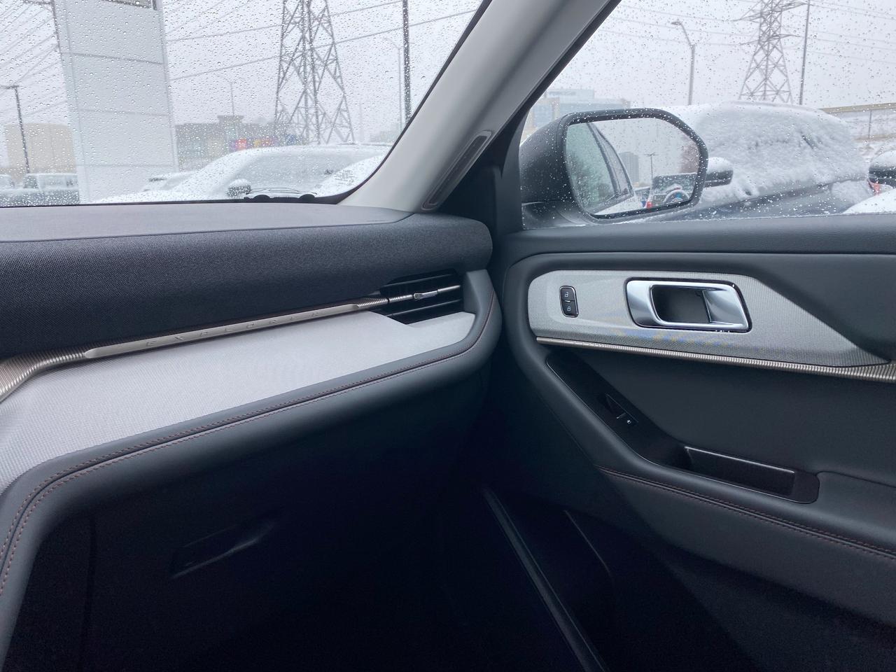 2026 Ford Explorer  Photo