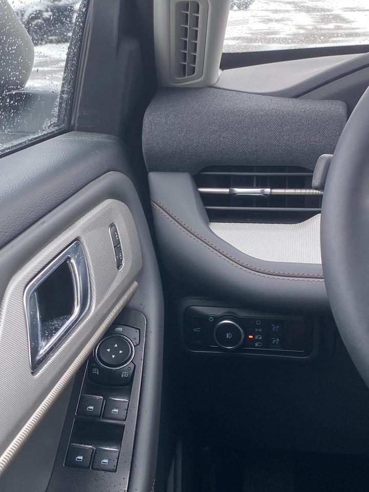 2026 Ford Explorer  Photo