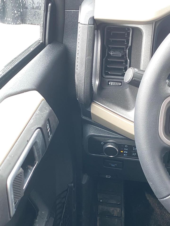 2026 Ford Bronco Big Bend 4dr 4x4 Photo