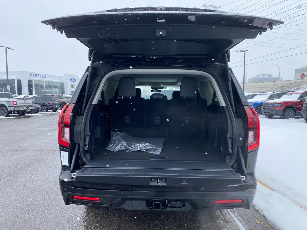 2026 Ford Expedition Max Active 4dr 4x4 Photo