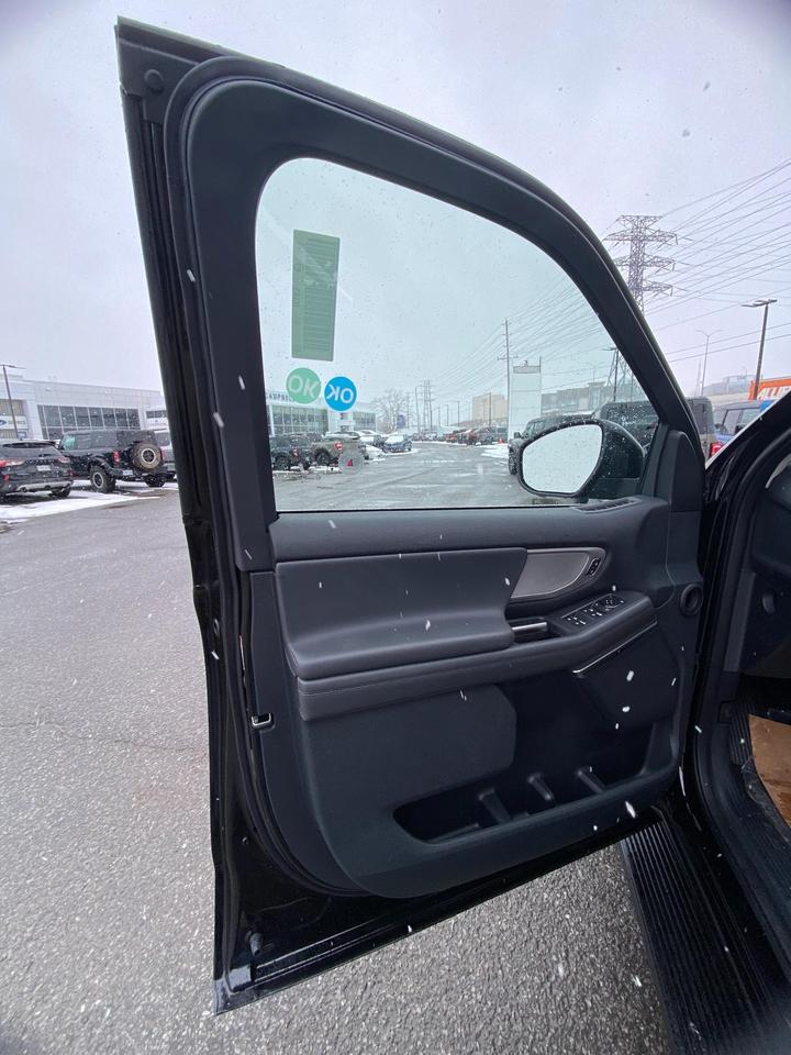 2026 Ford Expedition Max Active 4dr 4x4 Photo