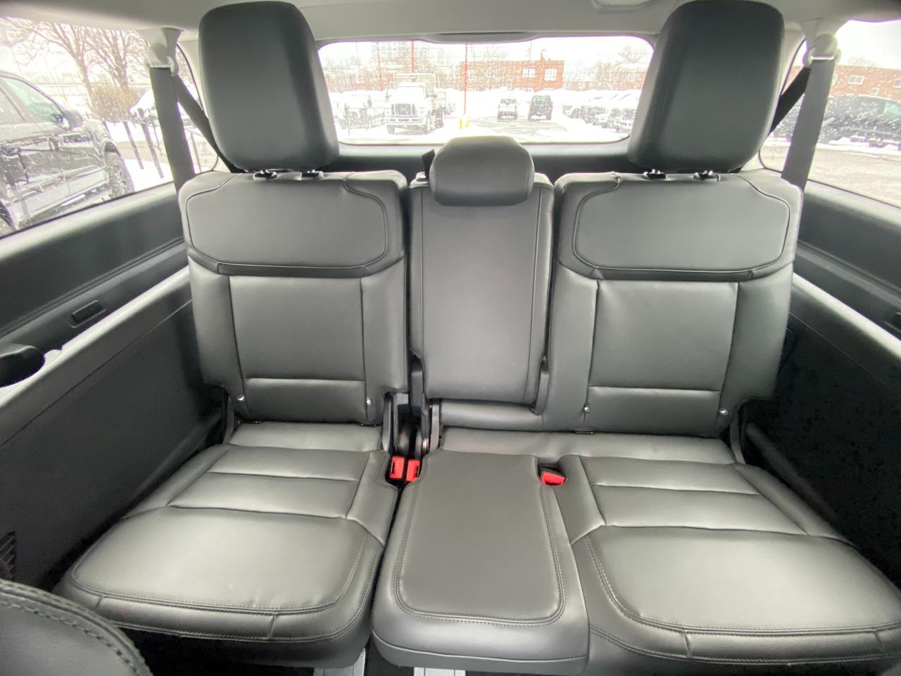 2026 Ford Expedition Max Active 4dr 4x4 Photo