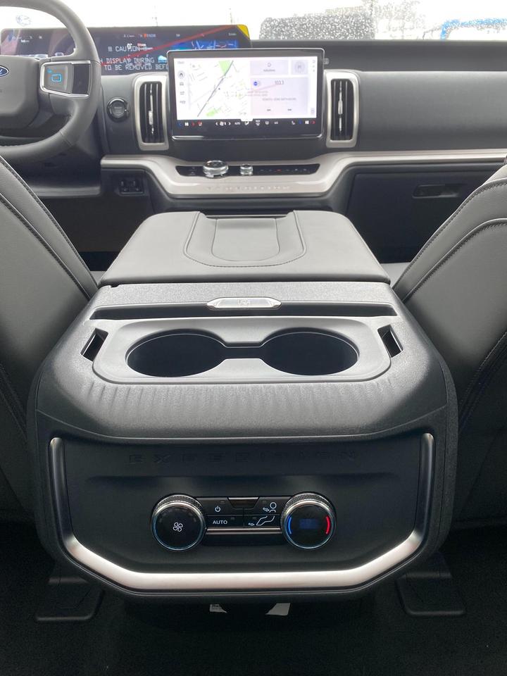 2026 Ford Expedition Max Active 4dr 4x4 Photo