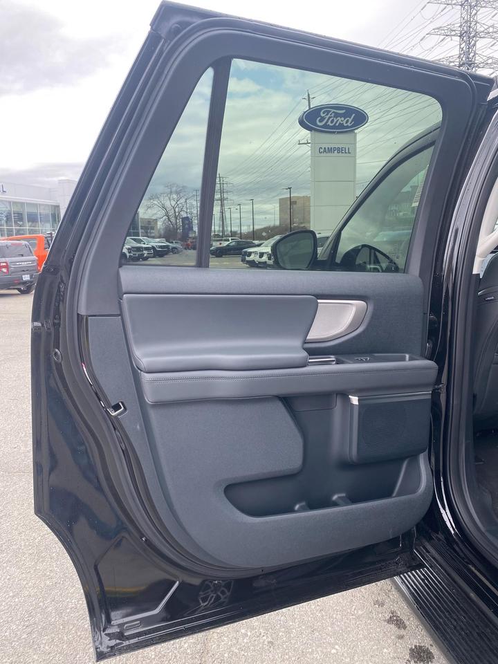 2026 Ford Expedition Max Active 4dr 4x4 Photo