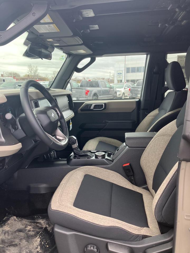 2026 Ford Bronco Big Bend 4dr 4x4 Photo