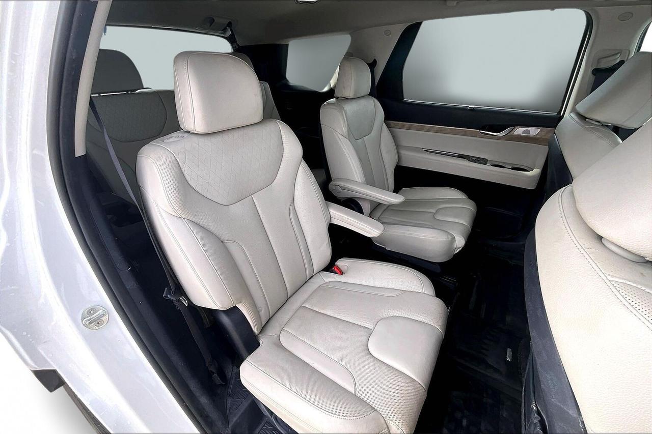 2021 Hyundai PALISADE LUXURY AWD   7-PASS   SUNROOF   BEIGE INTERIOR Photo