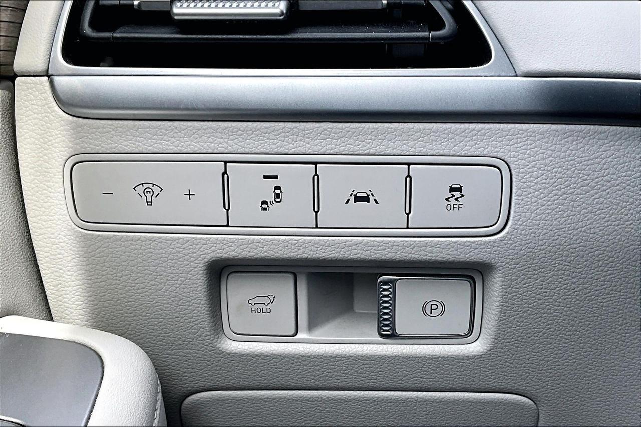 2021 Hyundai PALISADE LUXURY AWD   7-PASS   SUNROOF   BEIGE INTERIOR Photo