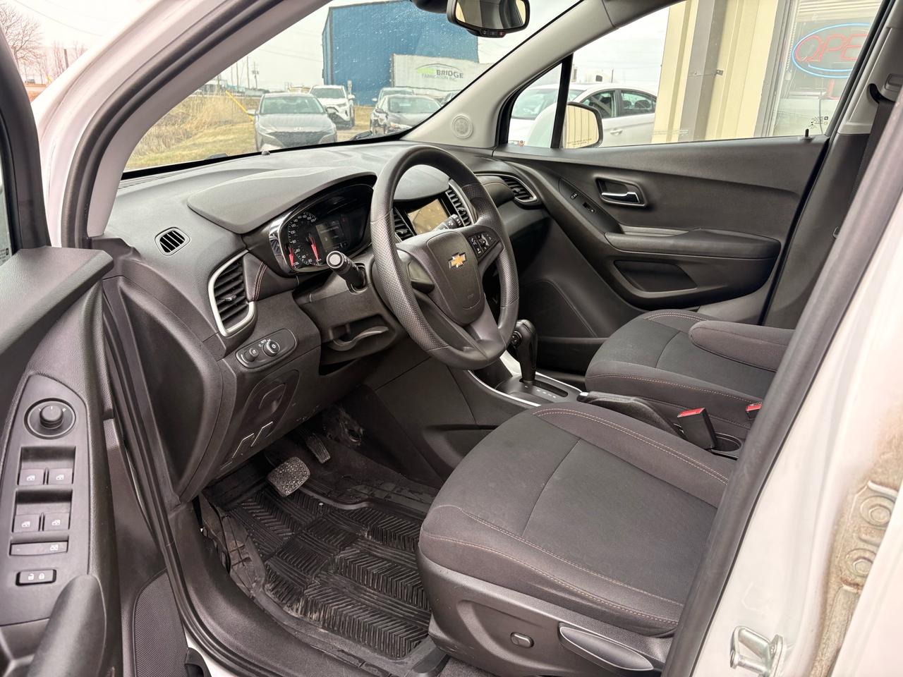 2019 Chevrolet Trax Fwd 4dr Ls Photo