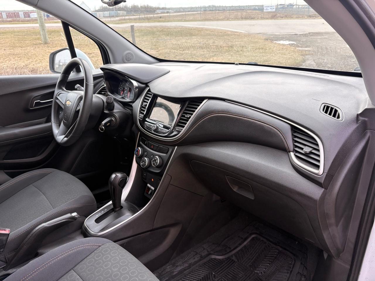 2019 Chevrolet Trax Fwd 4dr Ls Photo