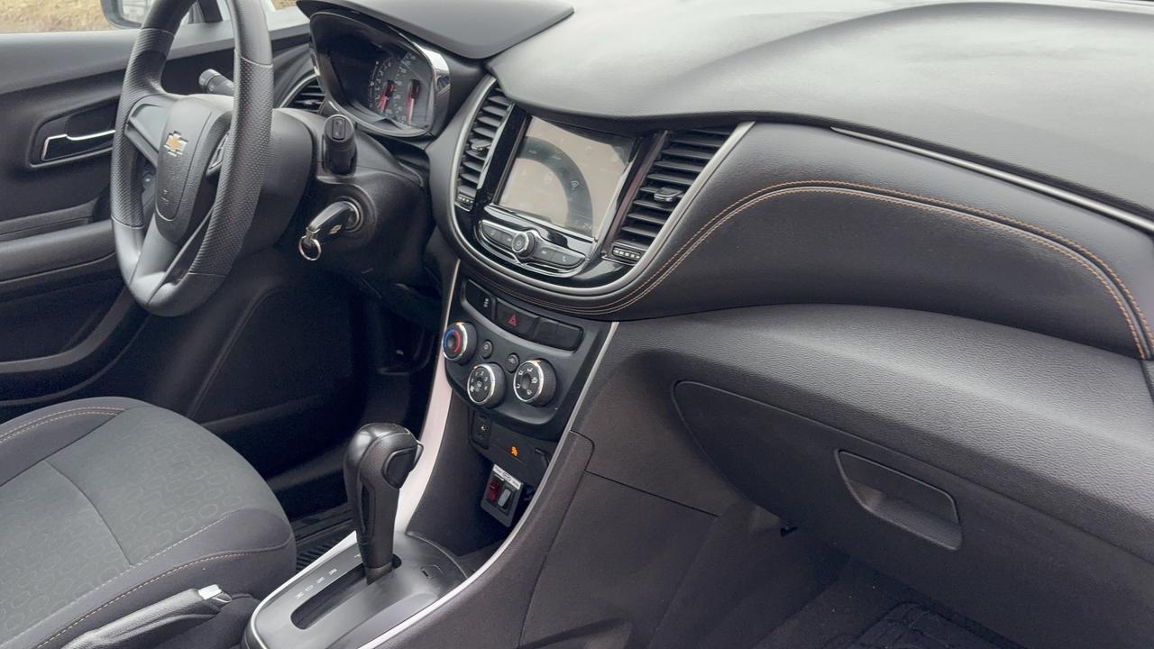 2019 Chevrolet Trax Fwd 4dr Ls Photo
