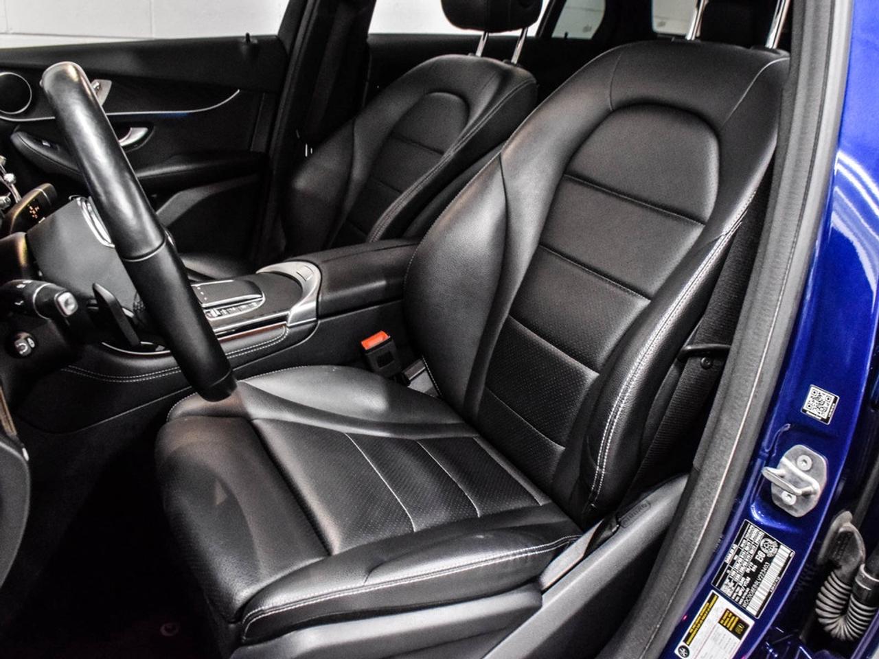 2020 Mercedes-Benz GLC300  Photo