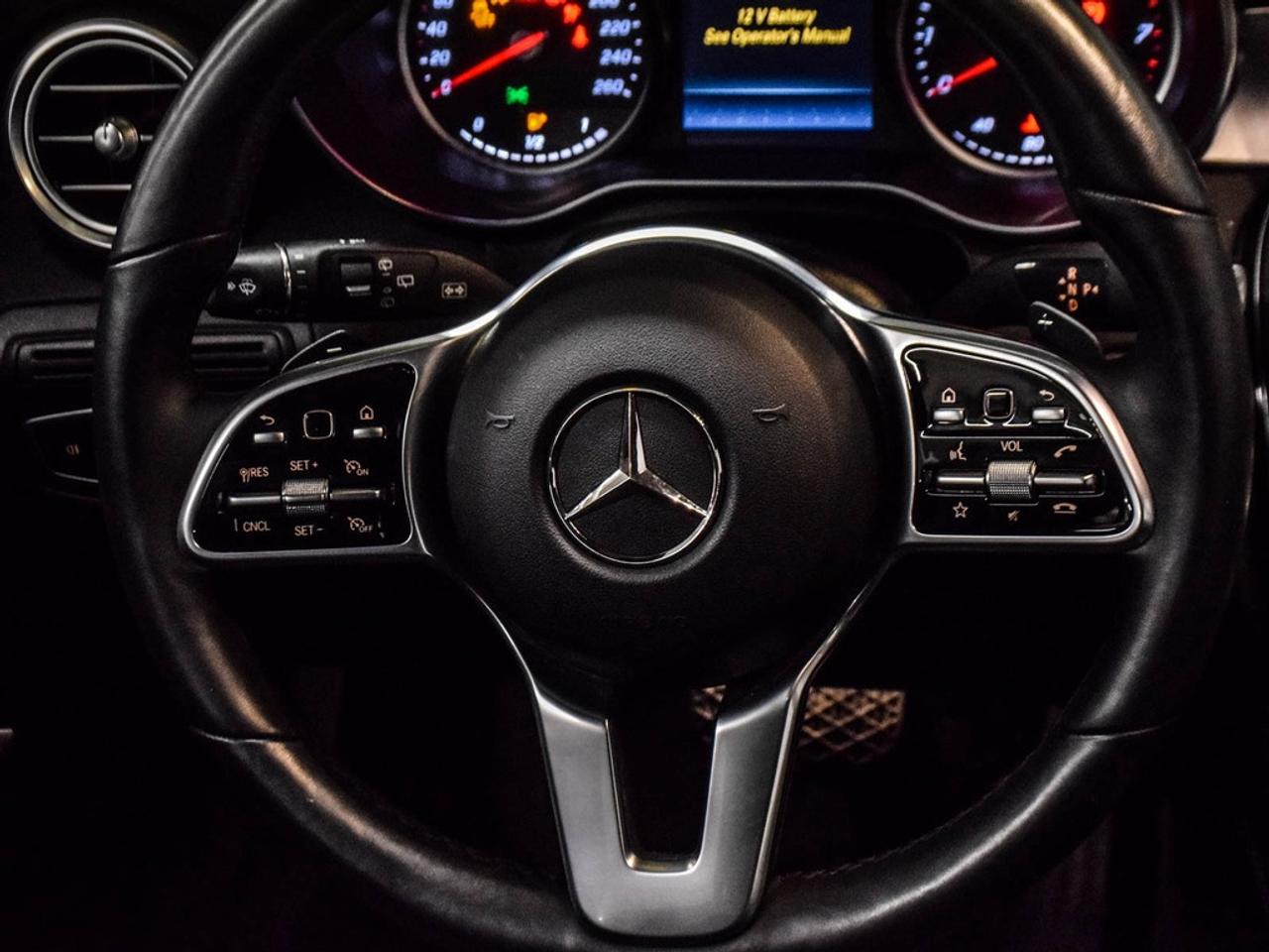 2020 Mercedes-Benz GLC300  Photo