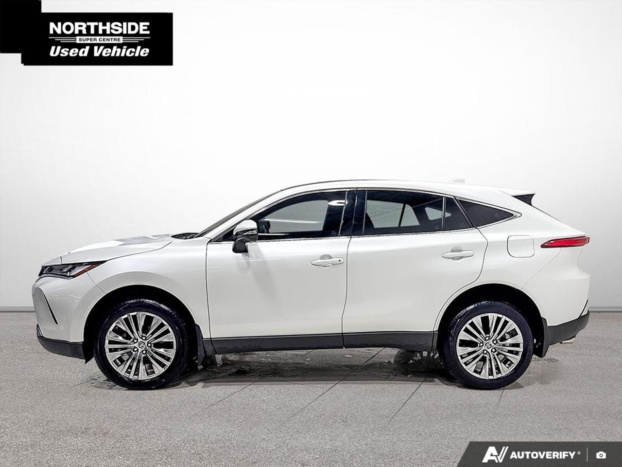 2023 Toyota Venza Limited 4dr All-Wheel Drive Photo2