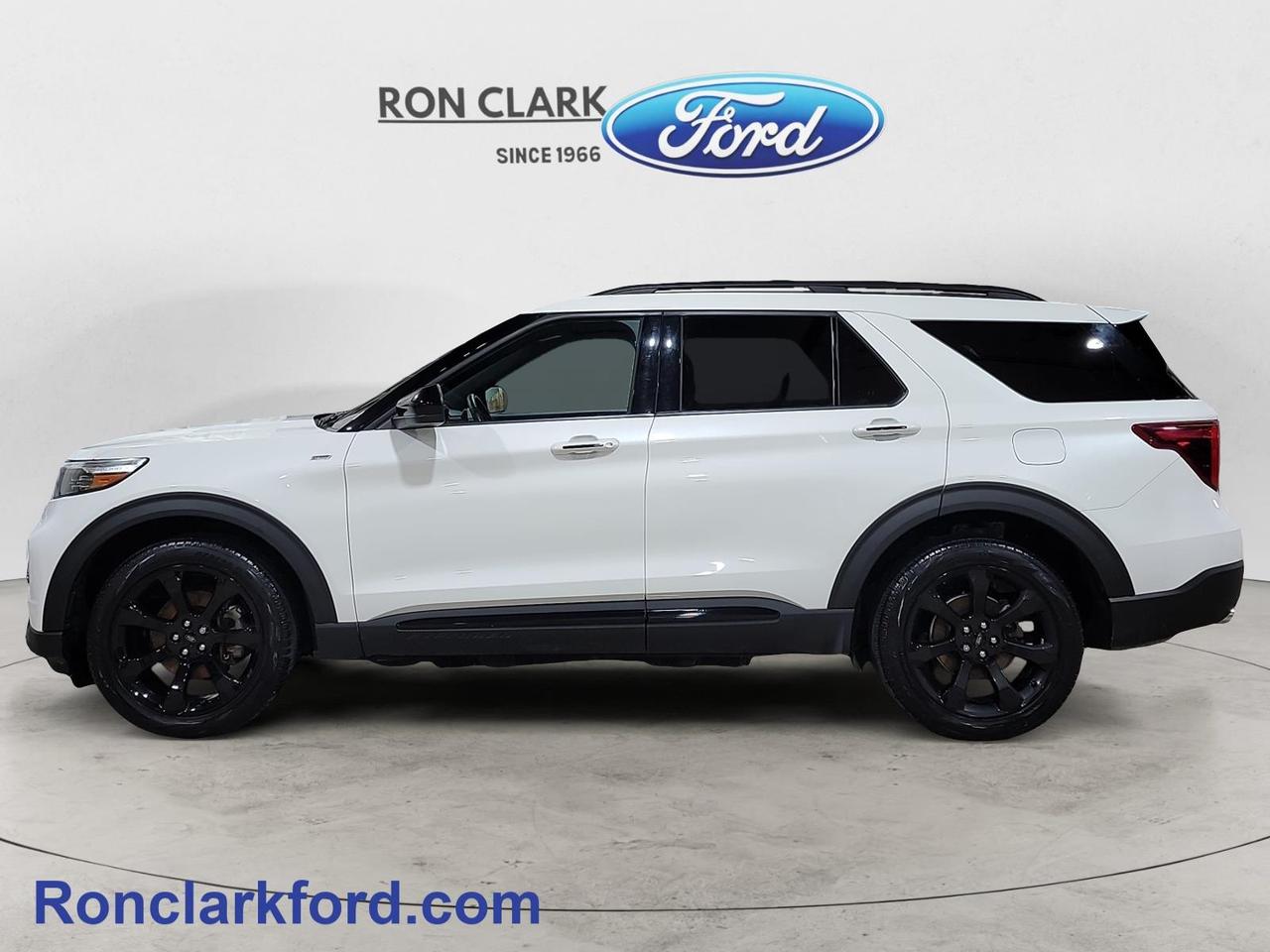 2023 Ford Explorer ST-Line 4dr 4x4 Photo3