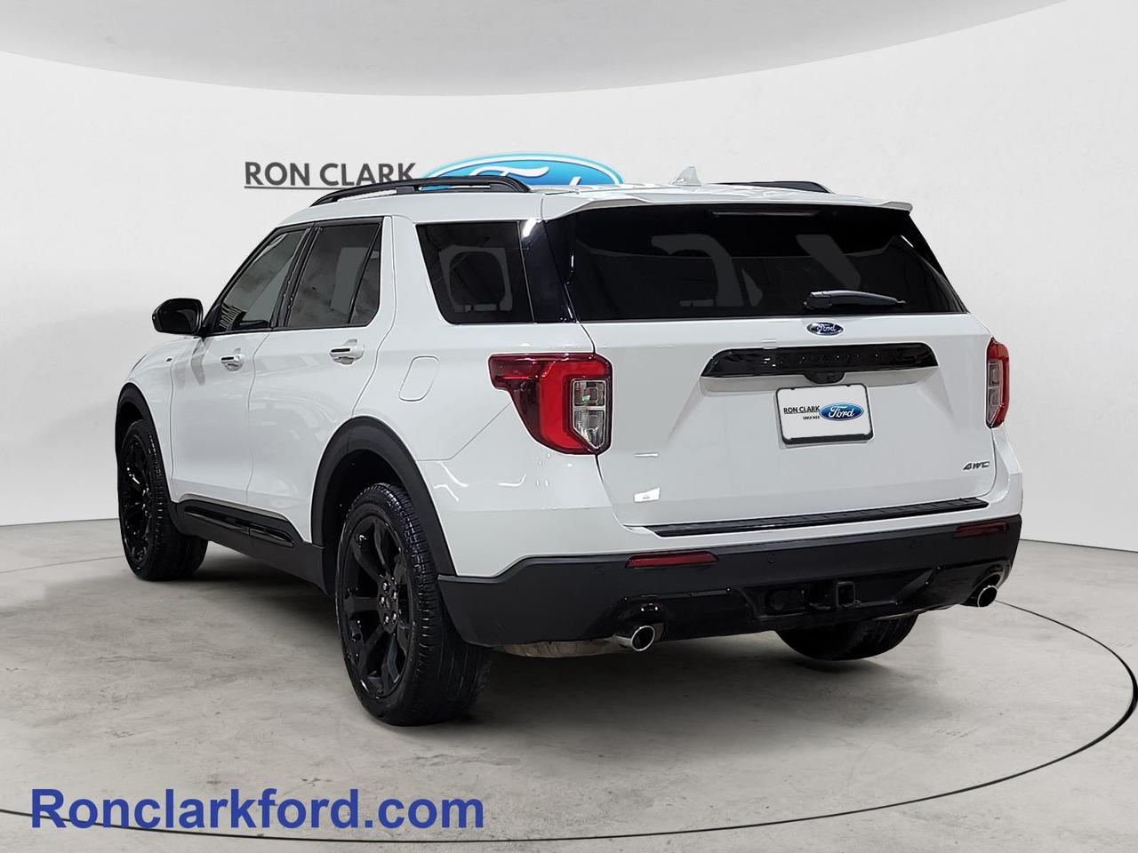 2023 Ford Explorer ST-Line 4dr 4x4 Photo4