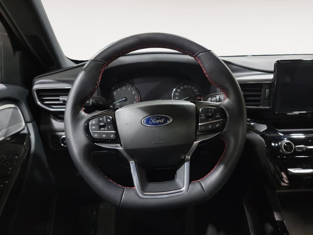 2023 Ford Explorer ST-Line 4dr 4x4 Photo