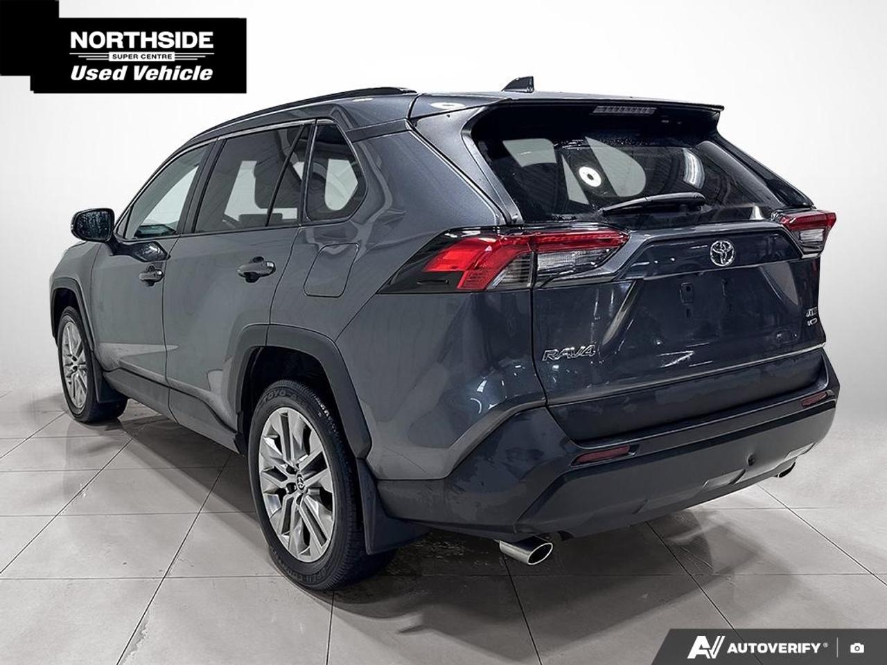 2021 Toyota RAV4 XLE 4dr All-wheel Drive Photo4