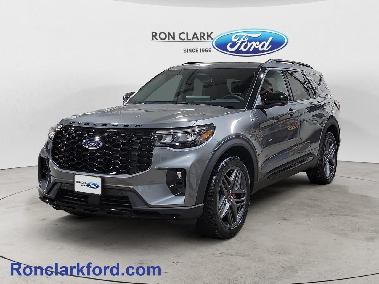 2026 Ford Explorer ST-Line 4dr 4x4 Photo2