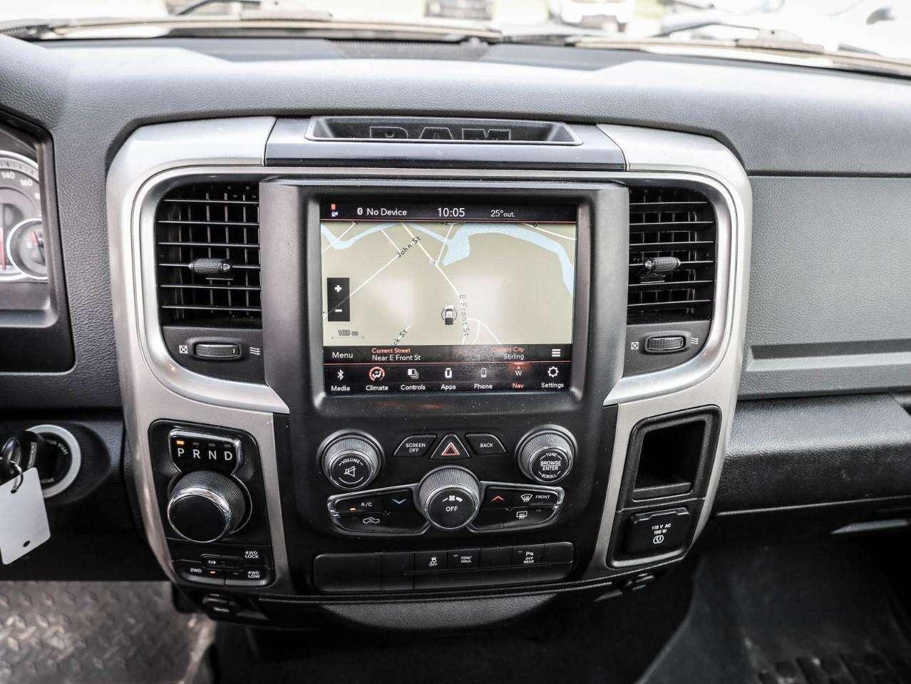 2020 RAM 1500 SLT CLEAN ACCIDENT REPORT! Photo