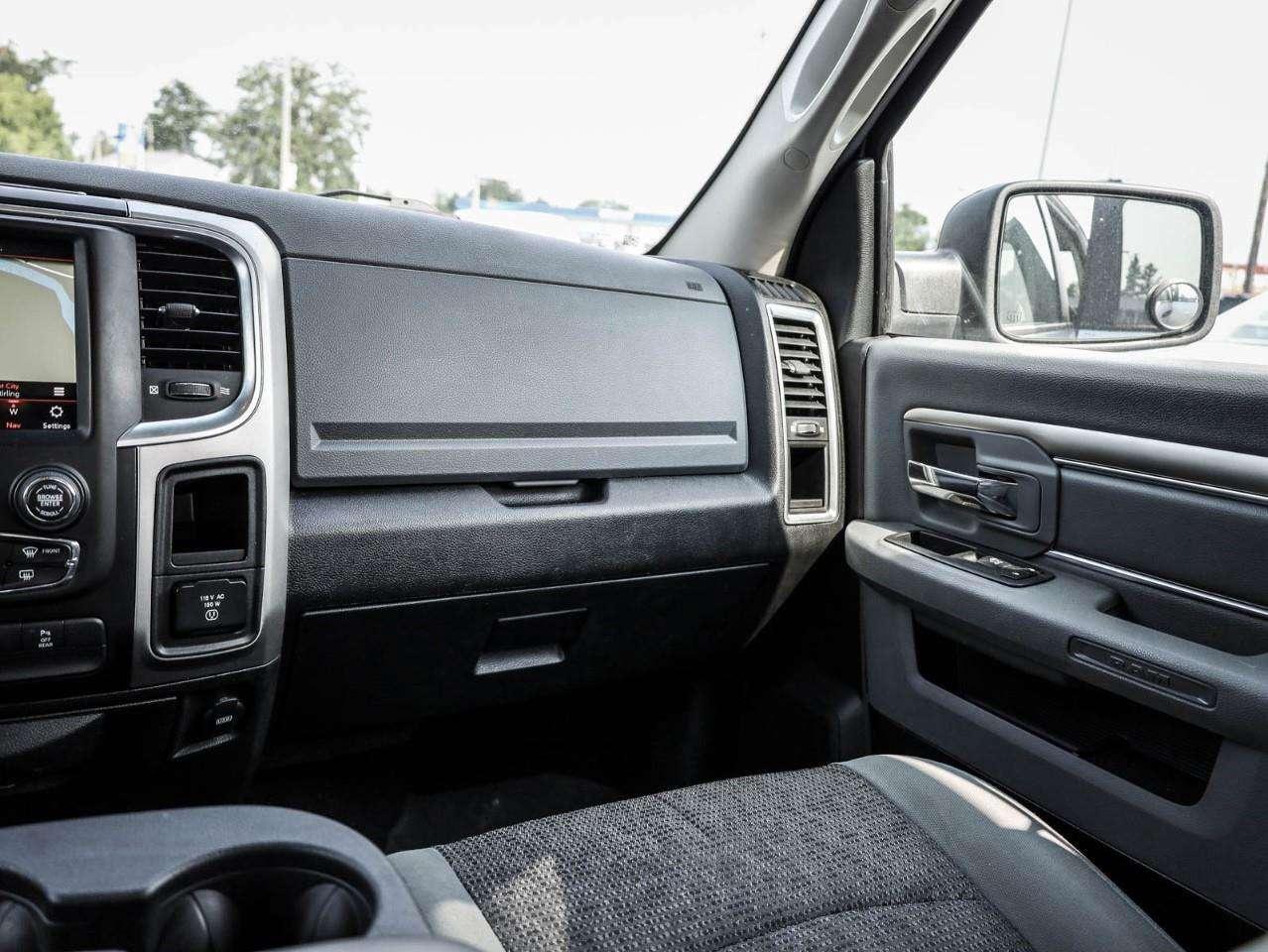 2020 RAM 1500 SLT CLEAN ACCIDENT REPORT! Photo