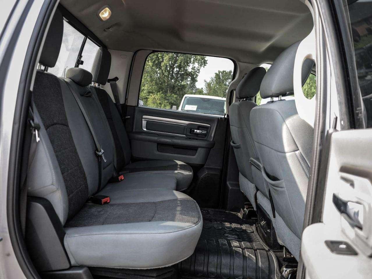 2020 RAM 1500 SLT CLEAN ACCIDENT REPORT! Photo