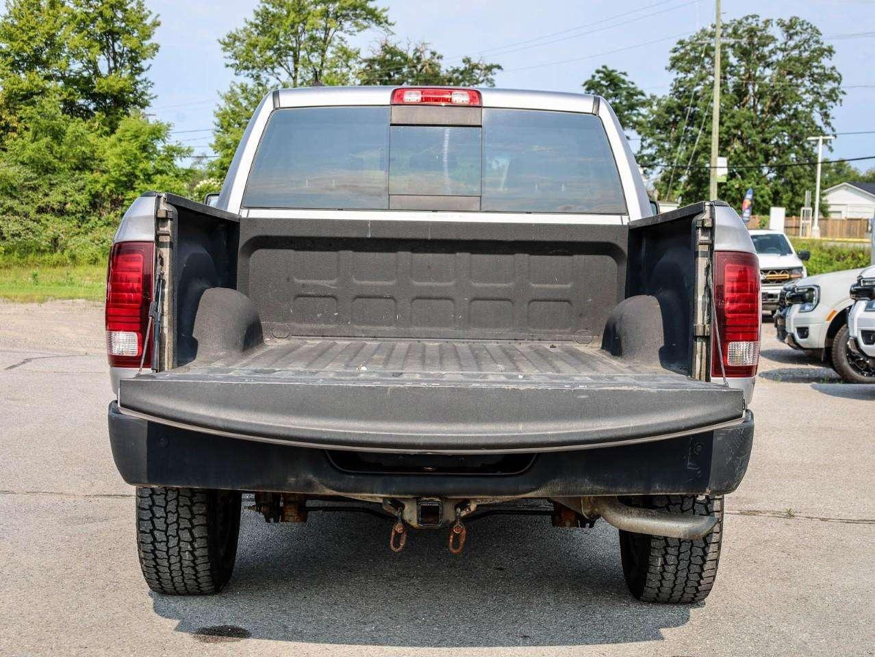 2020 RAM 1500 SLT CLEAN ACCIDENT REPORT! Photo